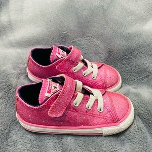 sparkly  CONVERSE ALL START Toddler girl Pink  Converse shoes size 8